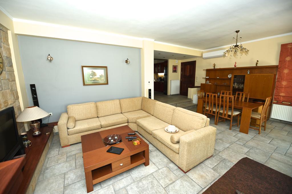 Antonia Beachfront Villa Lefkími Kültér fotó