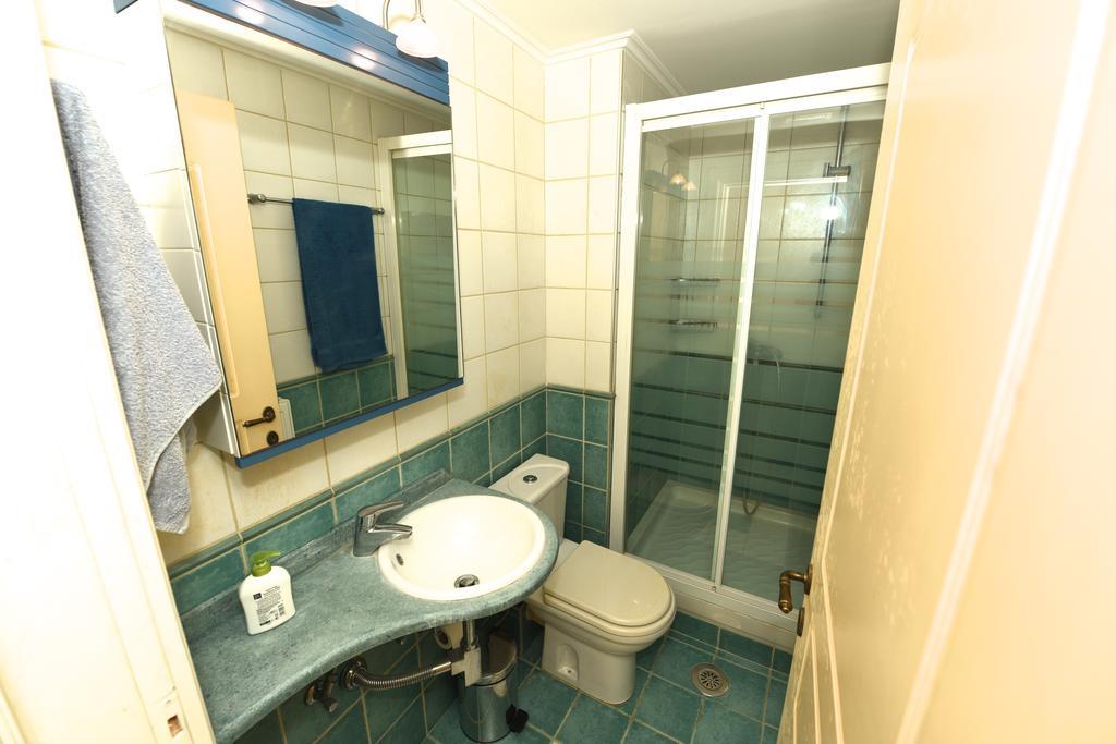 Antonia Beachfront Villa Lefkími Kültér fotó